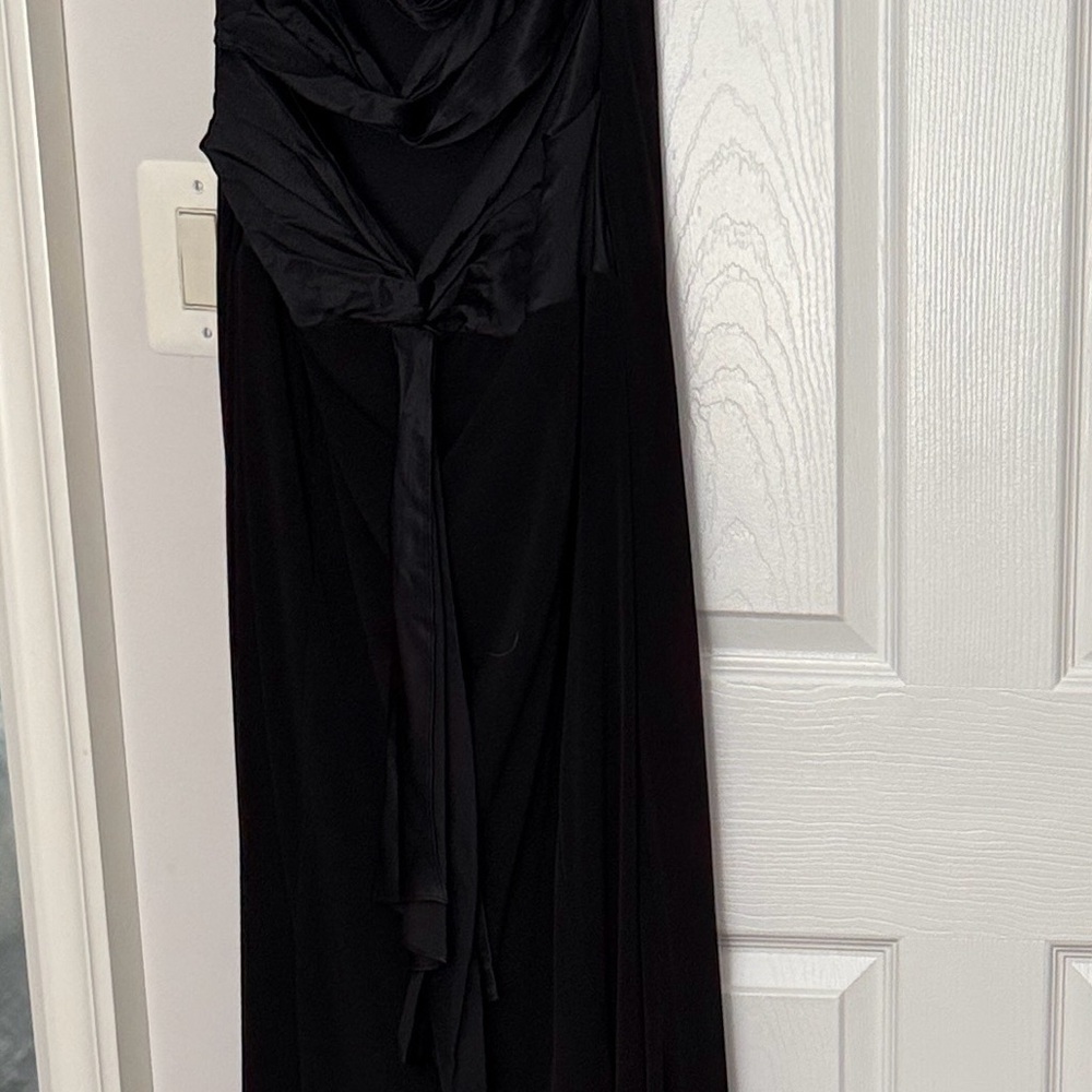 Elegant Black Strapless Dress